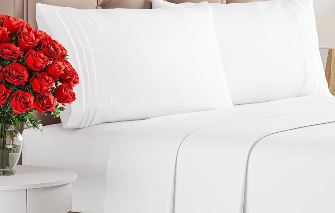 Queen Size Sheet Set – 4 Piece Set – Hotel Luxury Bed Sheets – Extra Soft – Deep Pockets – Easy Fit – Breathable & Cooling – Wrinkle Free – Comfy – White Bed Sheets – Queens Sheets