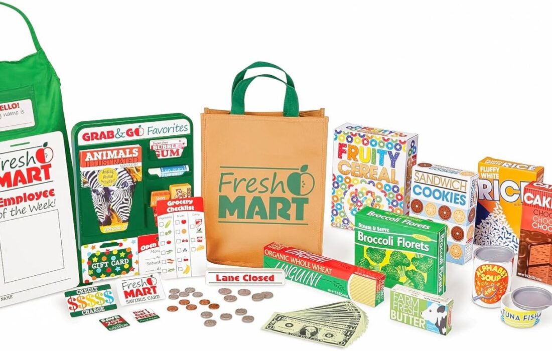 Melissa & Doug 5183 Fresh Mart Grocery Store Play Food & Role Play Companion Set (70+ Pieces) Role Play Toy